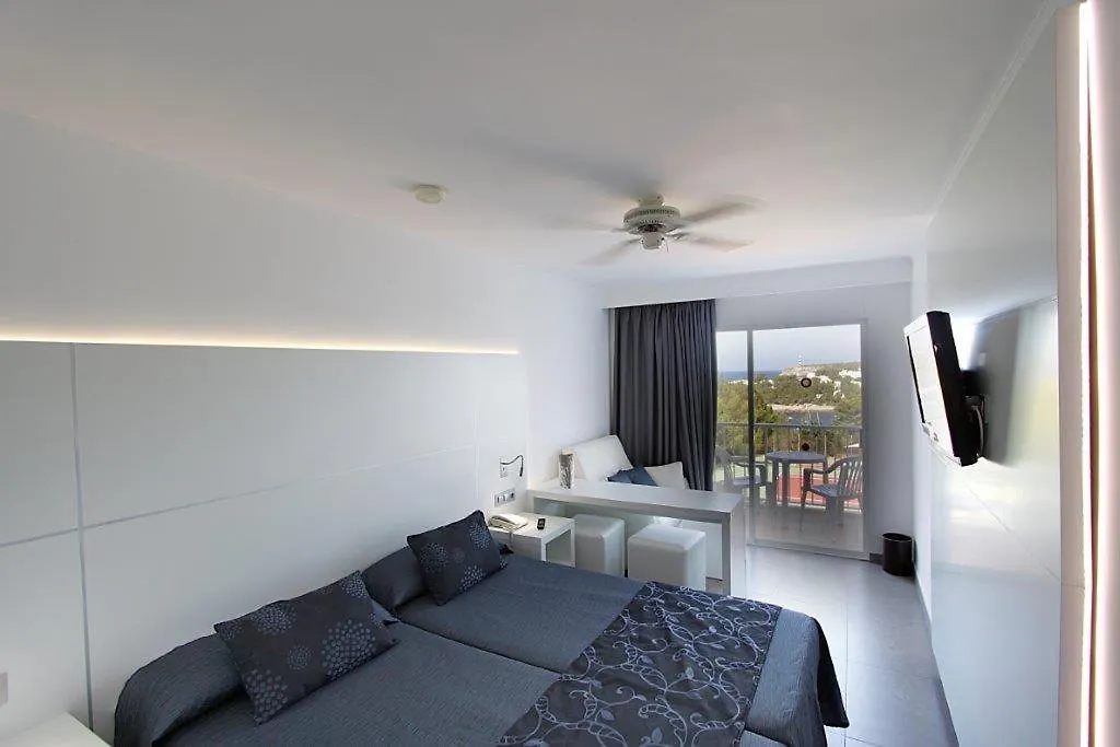 Bg Portinatx Beach Club Hotel