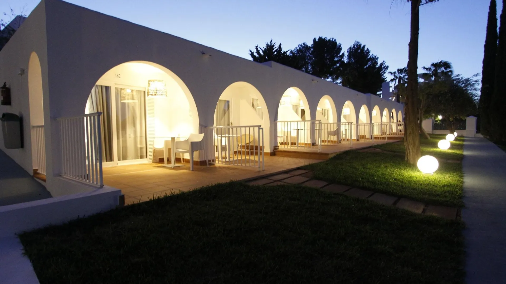 Bg Portinatx Beach Club Hotel