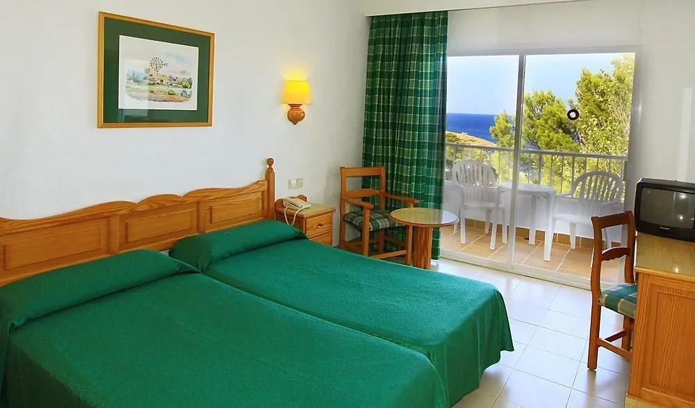 Bg Portinatx Beach Club Hotel